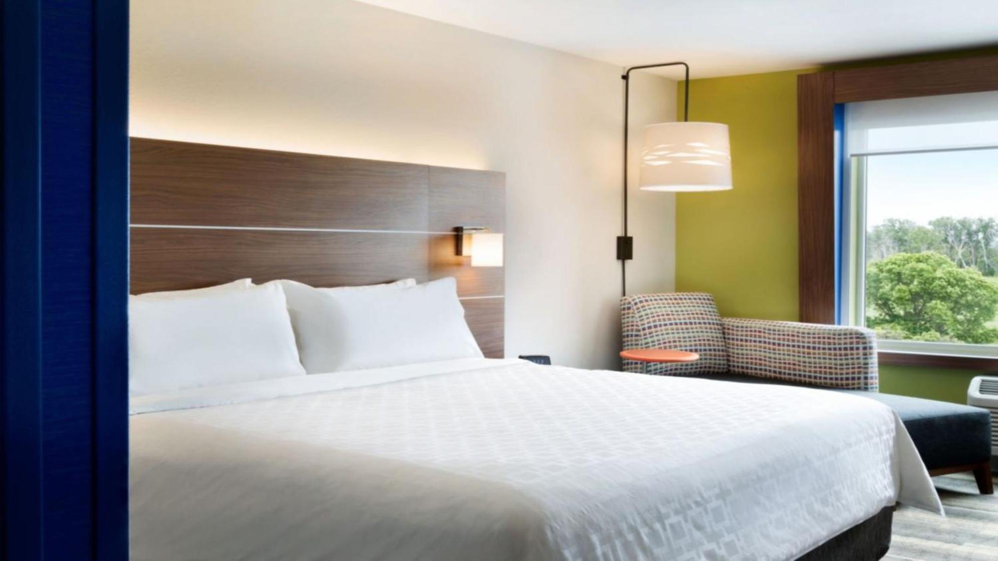 Holiday Inn Express Hotel & Suites Drums-Hazelton By Ihg Zewnętrze zdjęcie