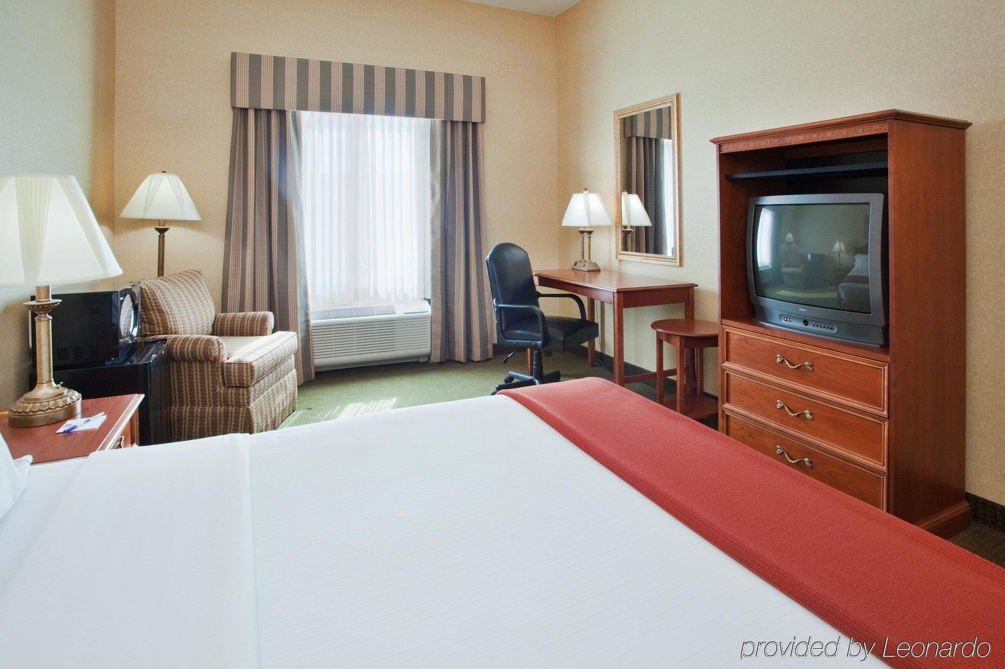 Holiday Inn Express Hotel & Suites Drums-Hazelton By Ihg Zewnętrze zdjęcie